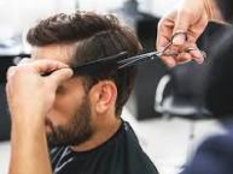 Curso de PELUQUERIA MASCULINA Y BARBERIA PROFESIONAL